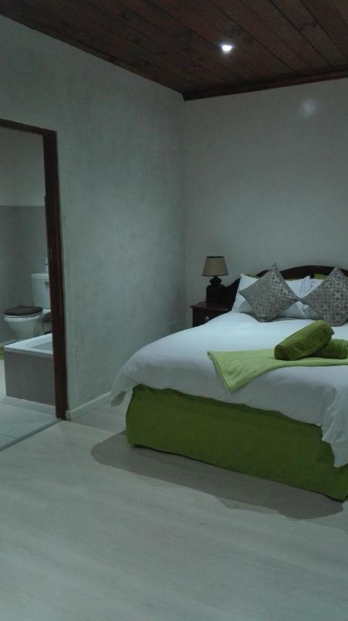 Guest Lodge On The Edge Stormsrivier Ngoại thất bức ảnh